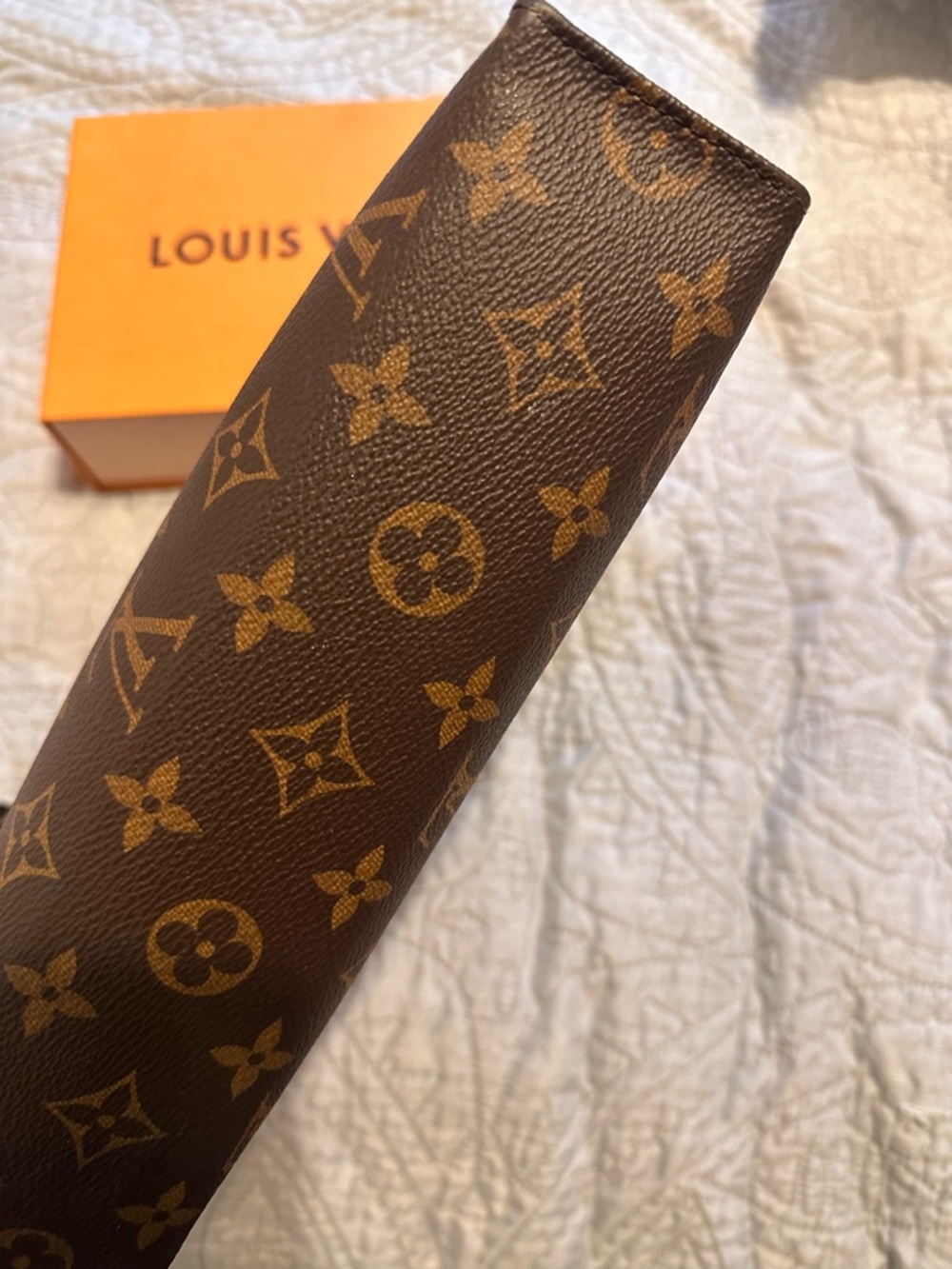 Louis Vuitton Monogram Toiletry Pouch large - Picture 4 of 5